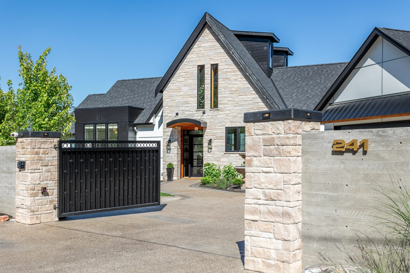 Twin Lakes Road Interior Living Area